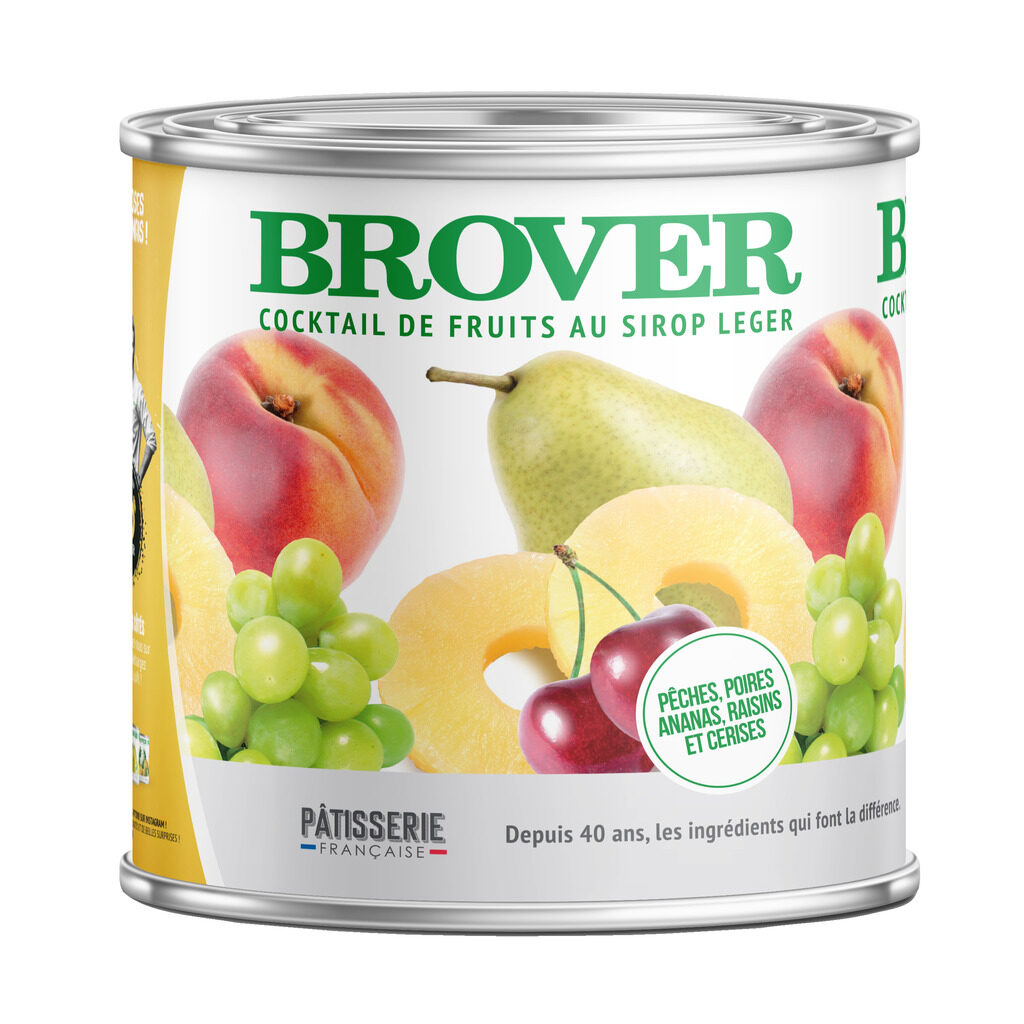 Cocktail de fruits tropicaux au sirop et au jus de fruits de la passion