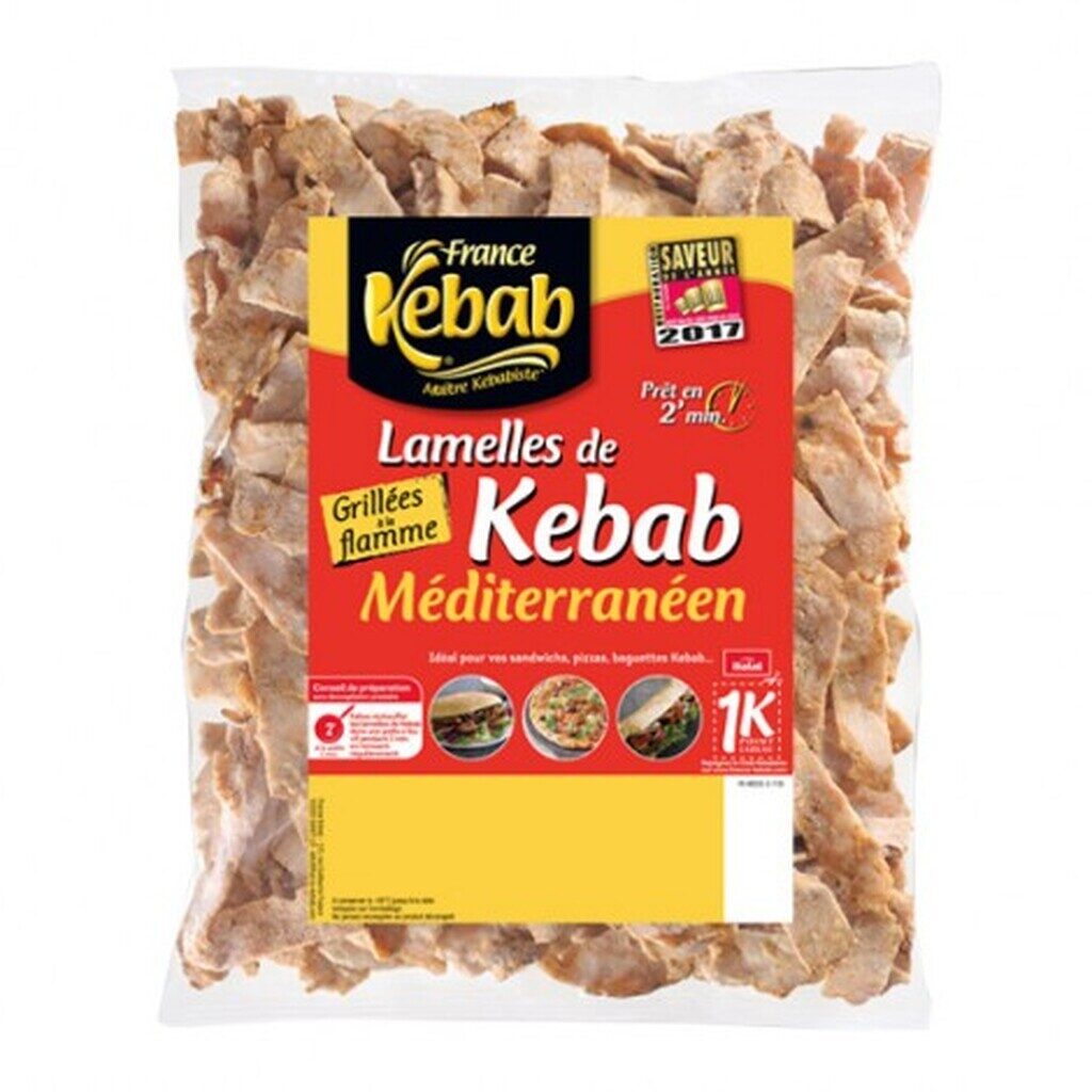 Lamelles de kebab méditerranéennes cuites et grillées