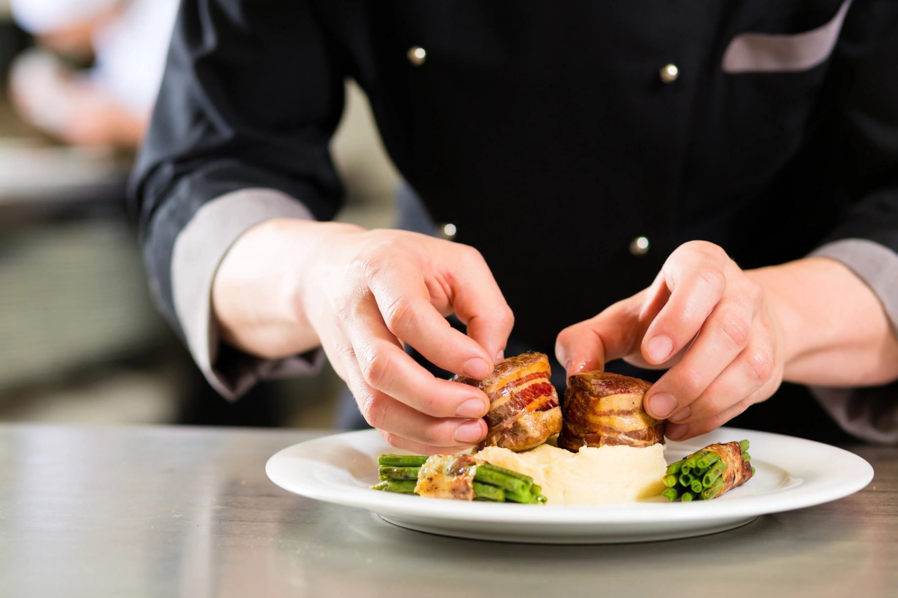 5-RESTAURATEUR-TRAITEUR